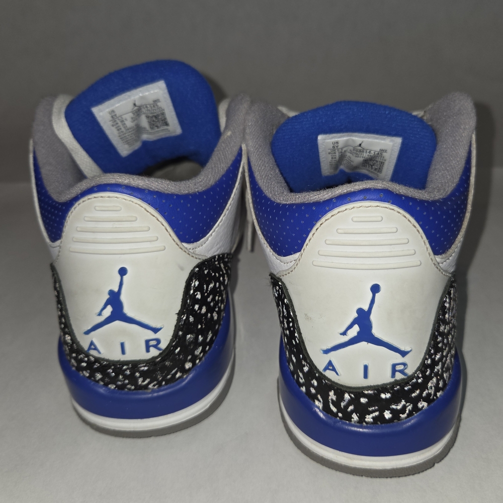 Jordan 3 Retro - Picture 2 of 5